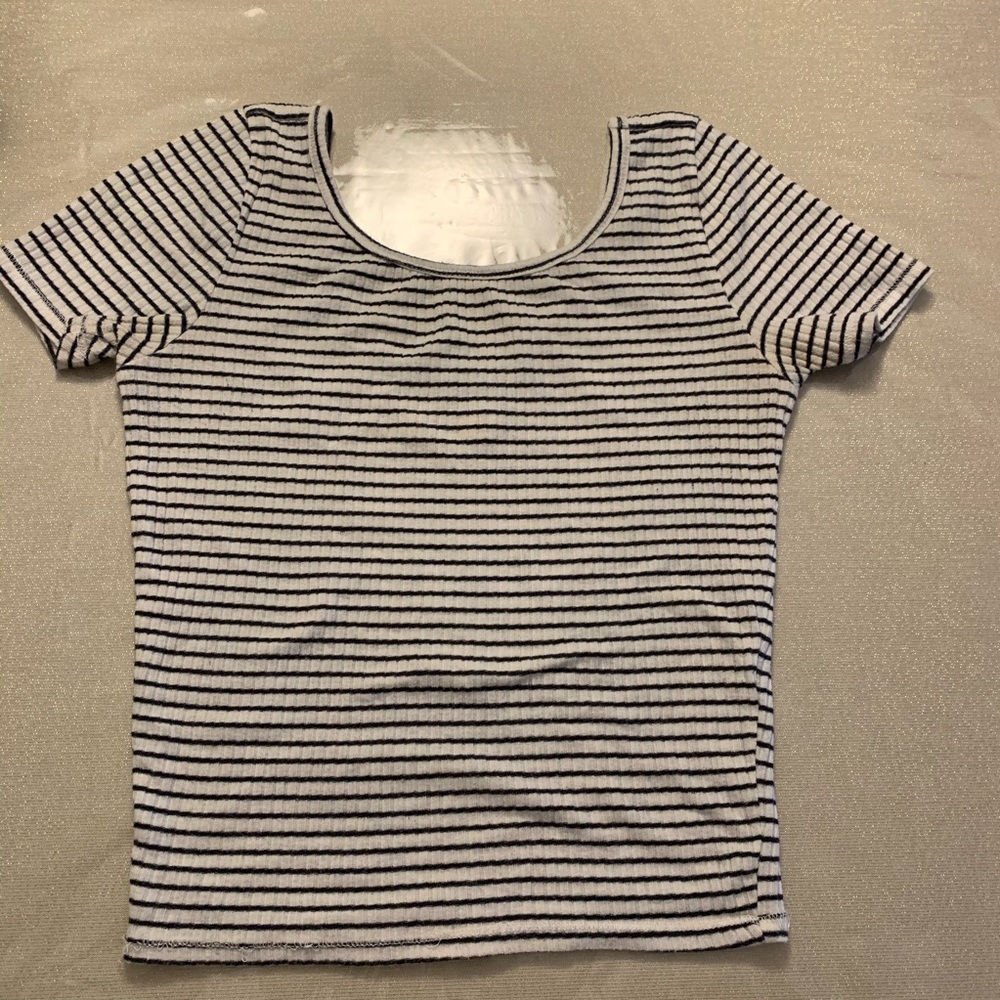 Robbed Scoop Back Tee